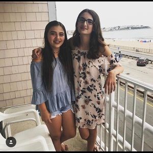 Meet your Posher, Chloe